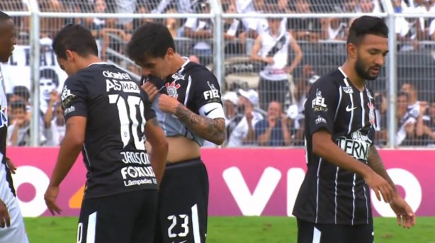 Clayson não gostou do veto de Jadson