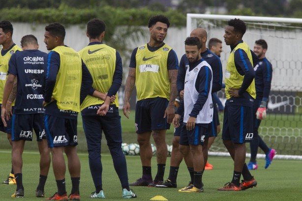 Corinthians enfrenta o Palmeiras neste domingo, às 17h