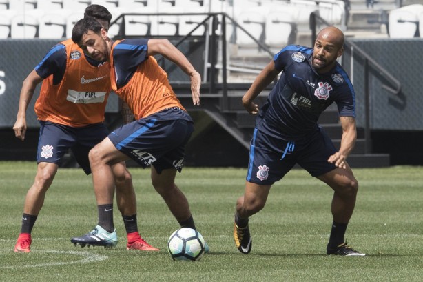 Camacho vai ser titular no jogo contra o Palmeiras, pelo returno do Brasileirão