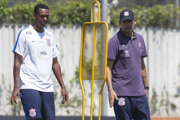 Jô e Cuca no treino de sexta no CT