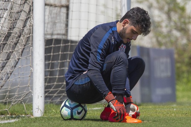Matheus Vidotto faz último treino no CT antes do dérbi de domingo