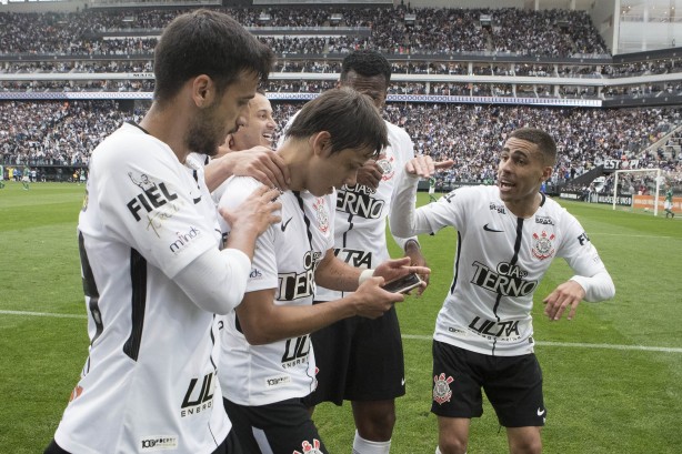 Romero foi o autor do primeiro gol corinthians no dérbi