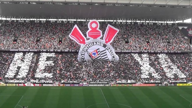 22.nov.2015 - Corinthians 6x1 Fluminense (Brasileirão)