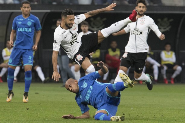 Clayson foi perseguido no jogo contra o Avaí, na Arena Corinthians