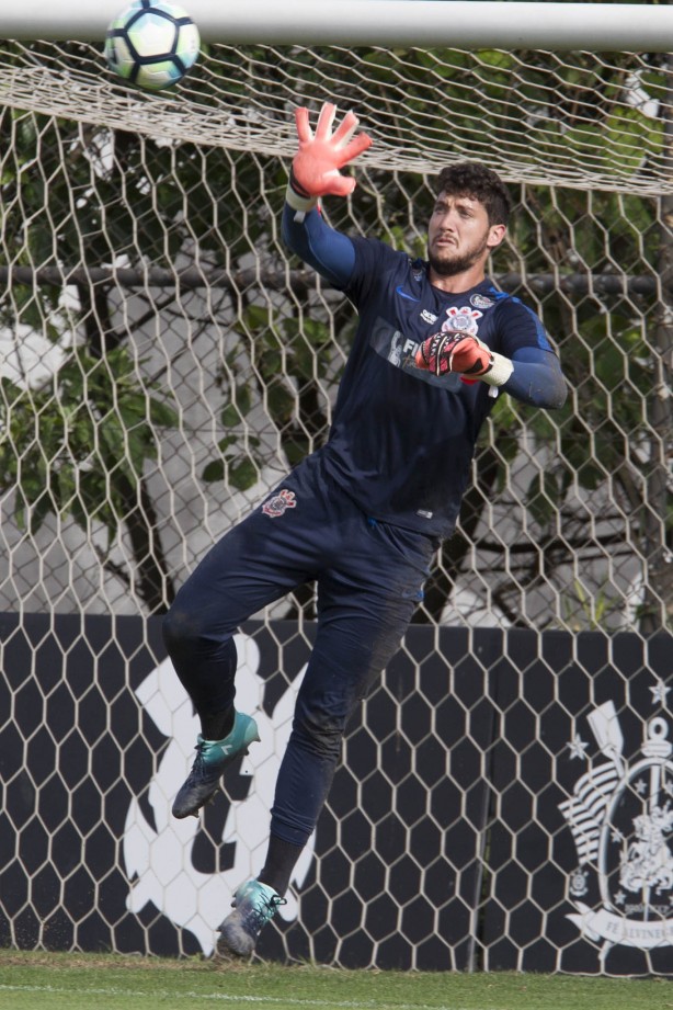 Caíque França vai substituir o lesionado, Walter