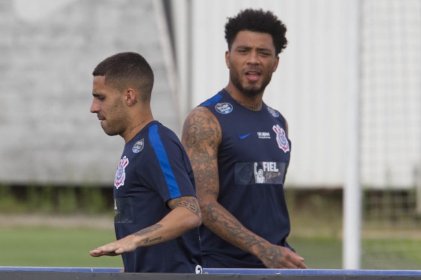 Gabriel e Kazim no treino antes do jogo contra o Avaí