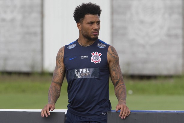 Kazim será titular diante o Avaí