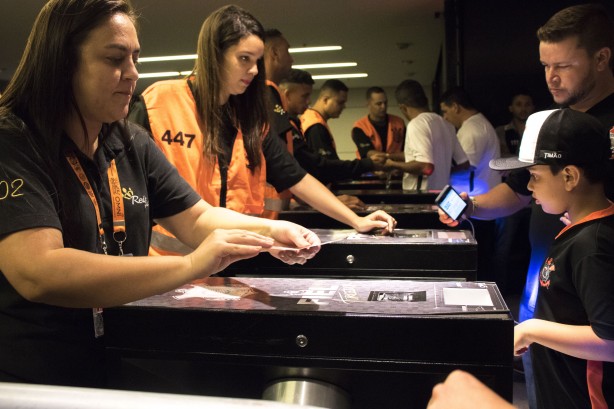 Corinthianos de todas as idades vo acompanhar o duelo que pode selar o hepta 