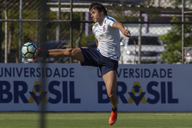 Romero mostra toda sua habilidade em treino