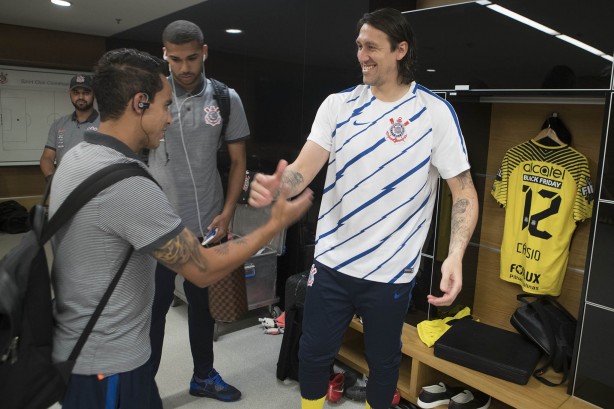 Cássio chegou antes da delegação corinthiana ao estádio