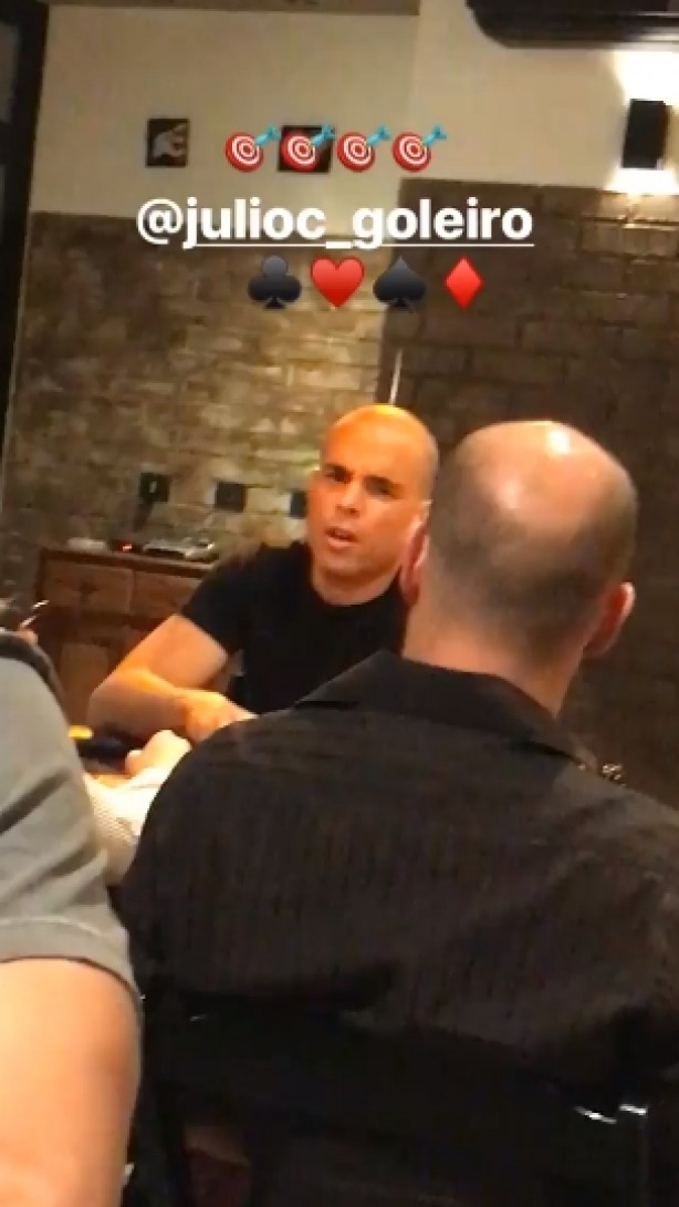 Ex-goleiro do Timão foi um dos adversários de Dentinho na noite