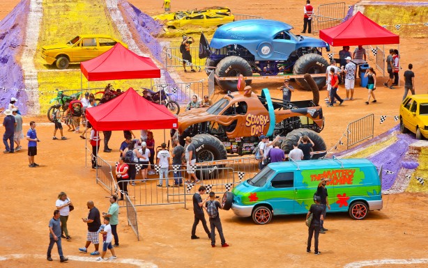 Antes do início do show, público participou do Pit Party, a festa dos boxes