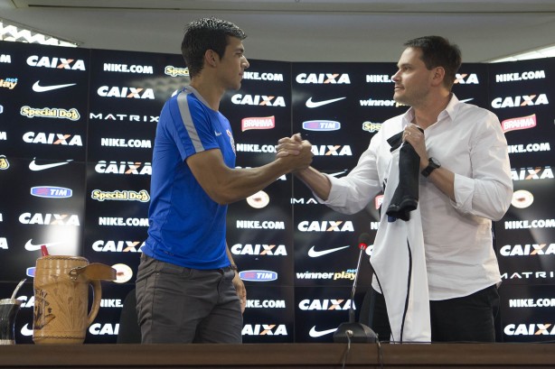 Balbuena, ao ser apresentado como reforo do Corinthians, em fevereiro de 2016