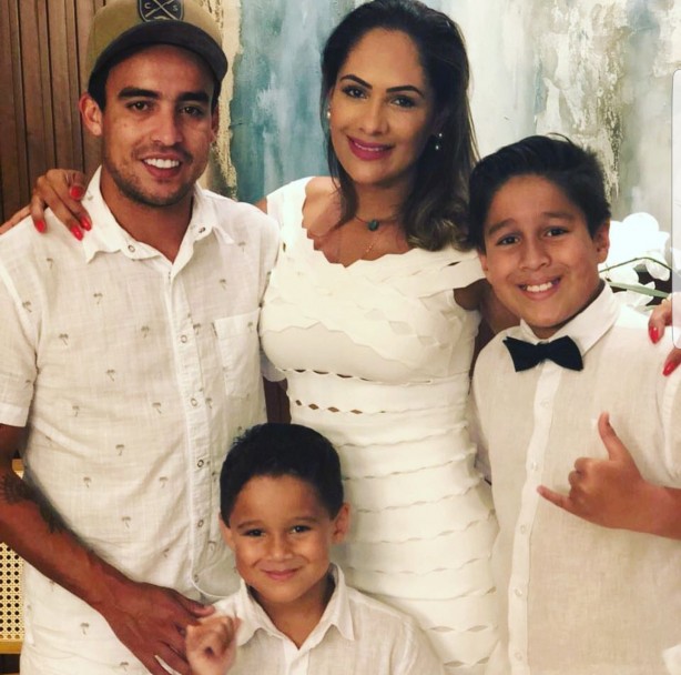 Jadson com sua família na cidade de Florianópolis
