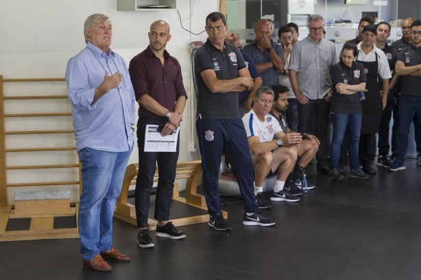 Diretoria e comissão reuniram jogadores para bate-papo de boas-vindas