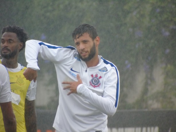 Juninho Capixaba deve iniciar temporada como titular