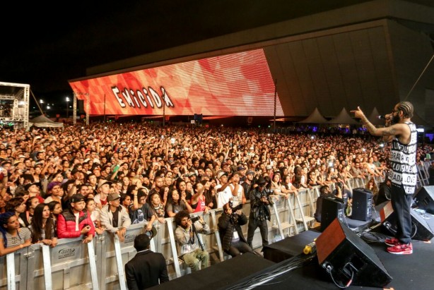 Palco com shows de Rap em 2016 foi montado no estacionamento do prdio Oeste