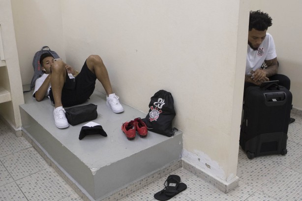 Clayson deve entrar no segundo tempo contra a Ferroviária, pelo Paulistão