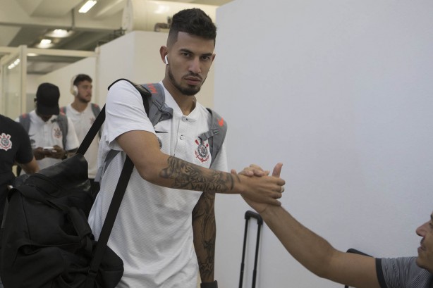 Pedro Henrique no vestiário antes do jogo contra a Ferroviária, pelo campeonato paulista