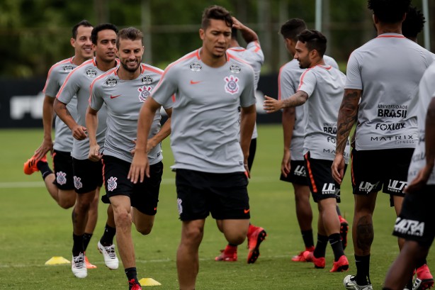 Elenco corinthiano em treinamento para enfrentar o São Paulo, pelo Paulistão 2018