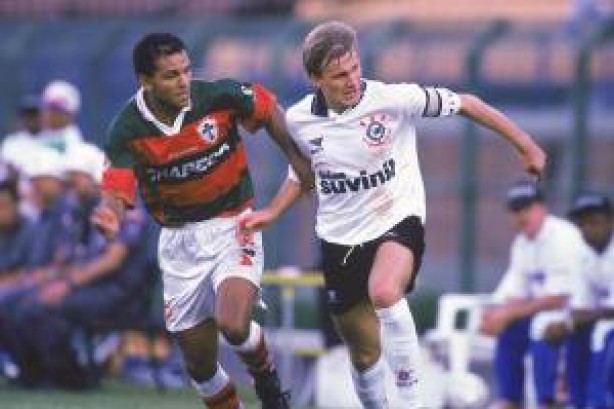 Henrique foi importante na história do Corinthians