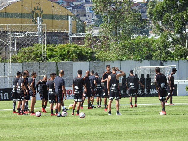 Elenco corintihano treino no CT Joaquim Grava para enfrentar o Novorizontino