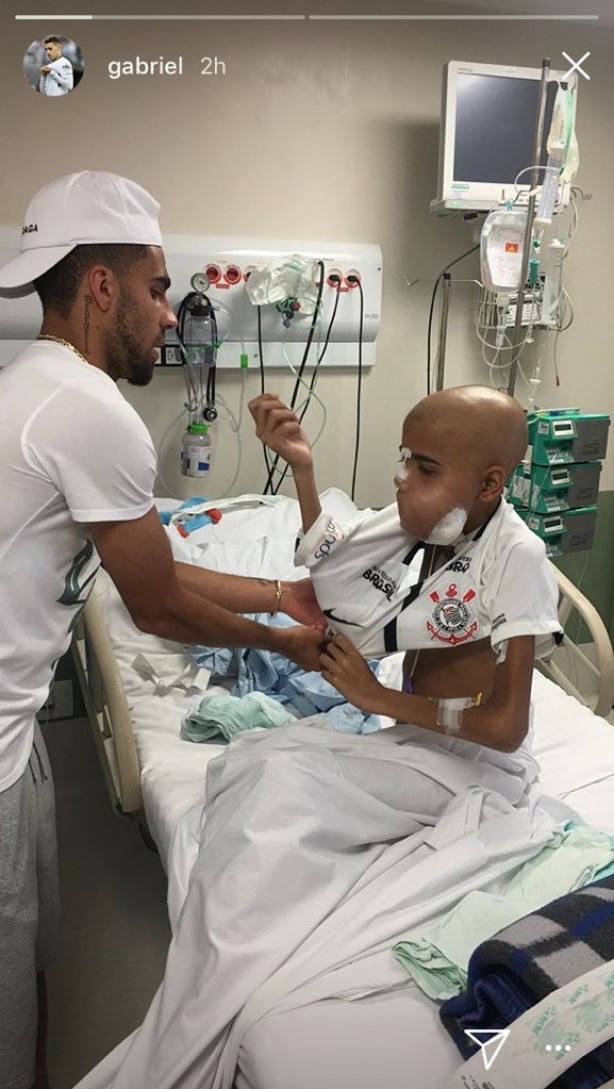 Gabriel e Jonatan durante visita neste sábado