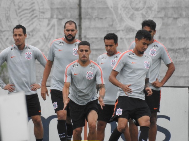 Elenco faz treino no CT antes de enfrentar o São Bento, pelo Paulistão