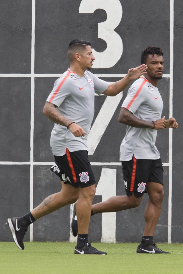Ralf e Paulo Roberto no treino desta terça-feira