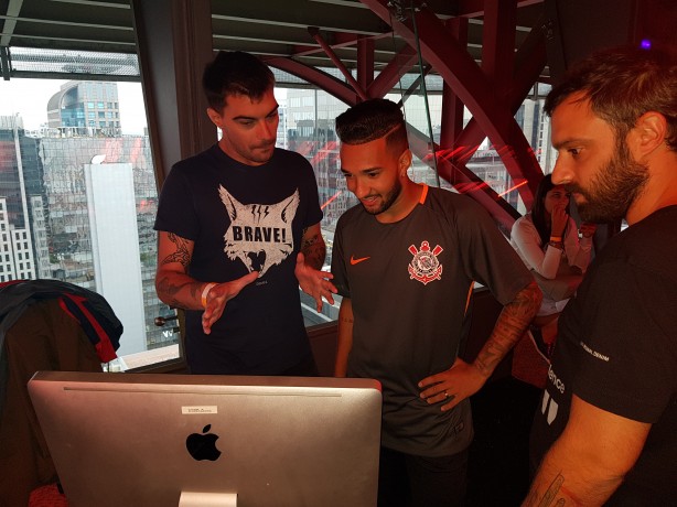 Clayson também foi prestigiar o evento da Nike, na noite de sábado