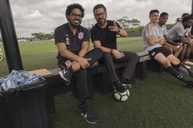 Cléber Xavier acompanhou a manhã de treino corinthiano no CT Joaquim Grava