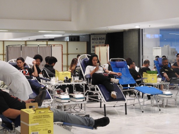 Domingo de campanha emergencial Sangue Corinthiano na Arena