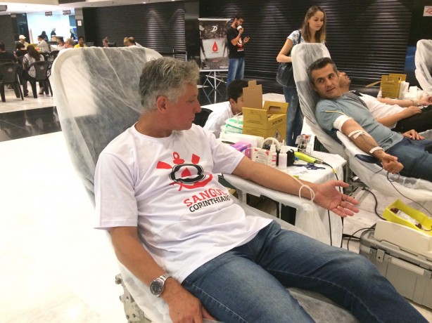 Márcio Bittencourt durante ação Sangue Corinthiano na Arena