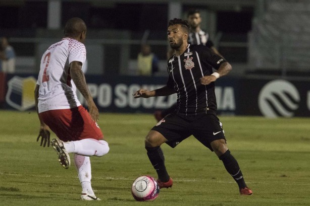 Clayson foi titular diante o Red Bull Brasil, pelo Paulistão 2018