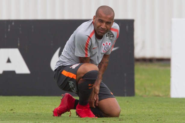Emerson Sheik durante o jogo-treino entre Atlético-PR e Corinthians no CT