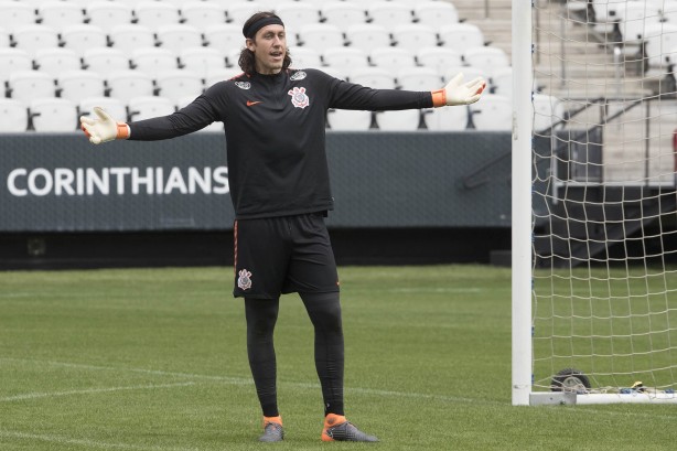 Cássio durante treino aberto na Arena Corinthians
