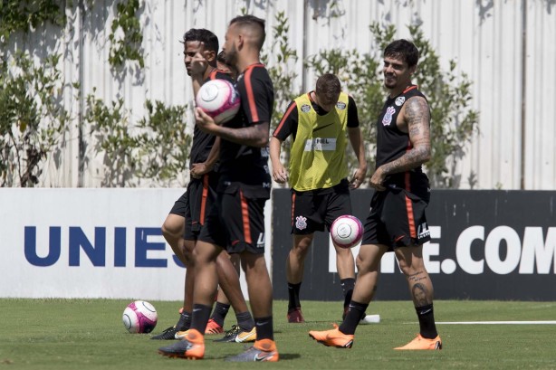 Elenco faz último treino no CT antes de abrir a Arena para a torcida na atividade de sexta-feira