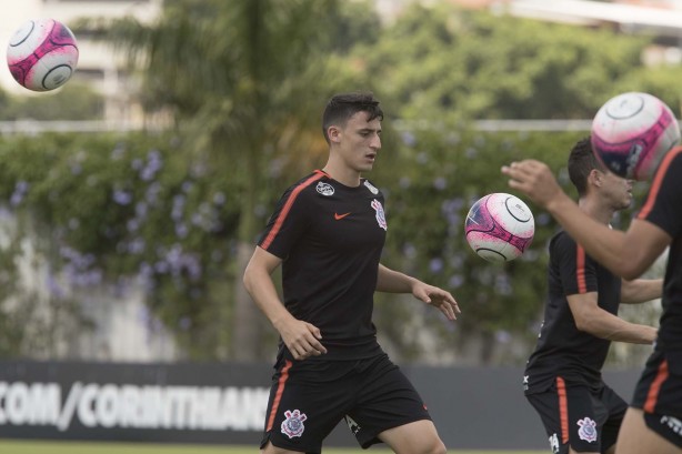Guilherme Mantuan treinando no CT Joaquim Grava