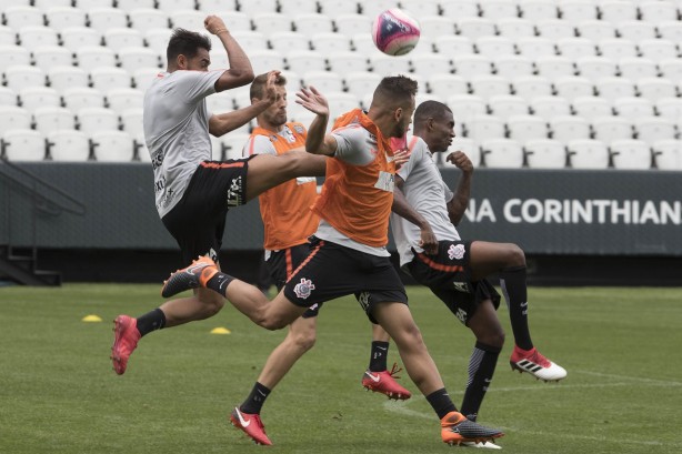 Jogadores fazem último treino antes de enfrentar o Palmeiras no primeiro dérbi de 2018