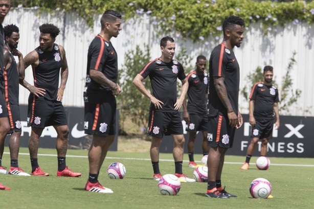 Penúltimo treino antes do clássico de sábado contra o Palmeiras, na Arena Corinthians