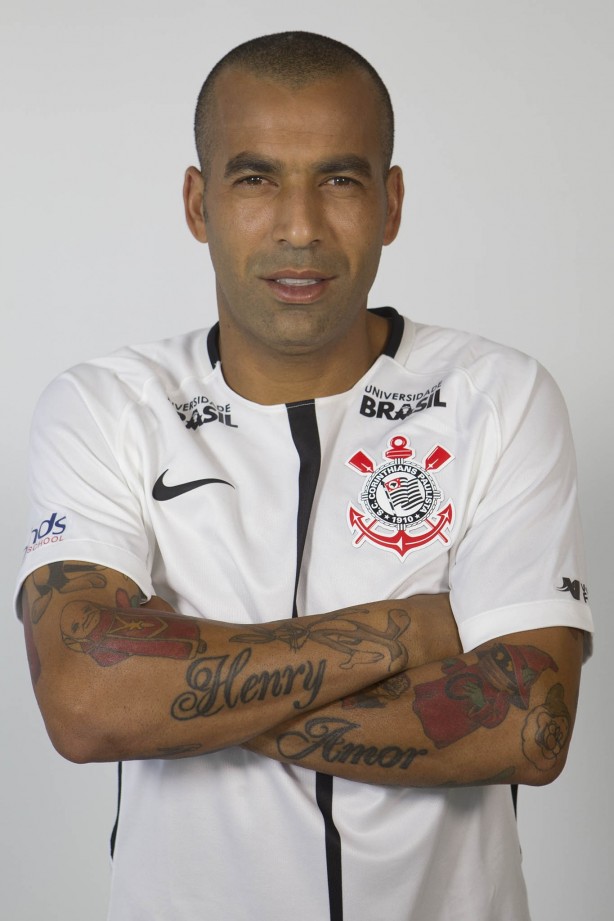Sheik em mais uma foto 3x4 do elenco corinthiano