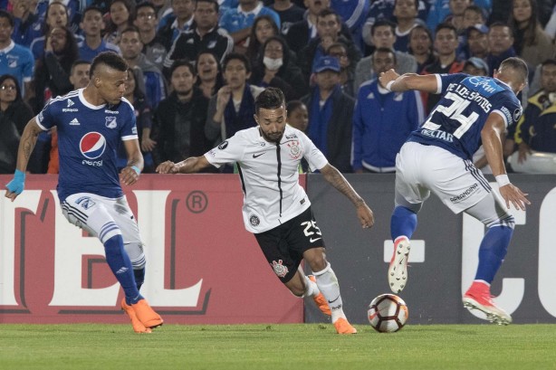Clayson não teve muitas oportunidades ofensivas contra o Millonarios