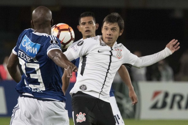 Romero durante jogo de poucas chances ofensivas contra o Millonarios
