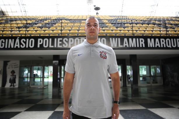 Bruno Savignani é o técnico do novo time de basquete do Corinthians