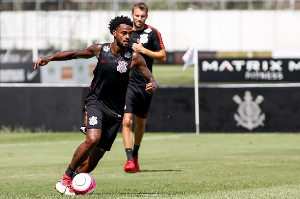 Renê Júnior vai mais uma vez ser titular e encarar o Santos