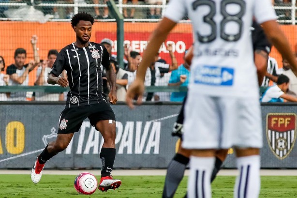 Renê Júnior vem sendo elogiado pela torcida corinthiana