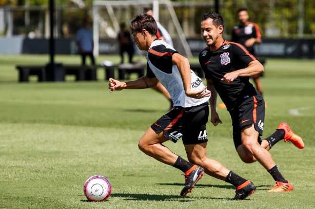 Vital e Rodriguinho no último treino da semana