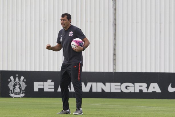 Fábio Carille poupará jogadores contra o Mirassol