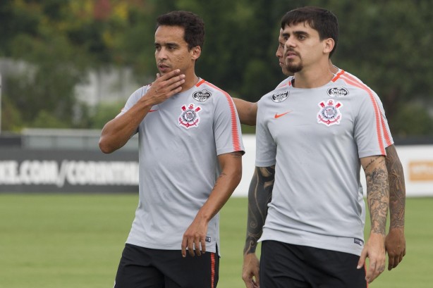 Jadson e Fagner no treino de hoje no centro de treinamentos