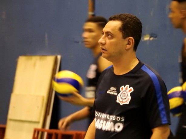 Técnico Alexandre Stanzioni foi um dos idealizadores do Corinthians/Guarulhos